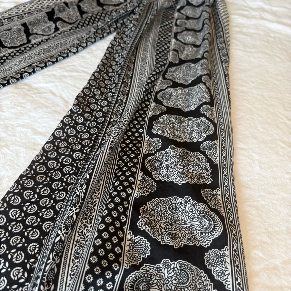 Elan Monochrome Paisley Pants